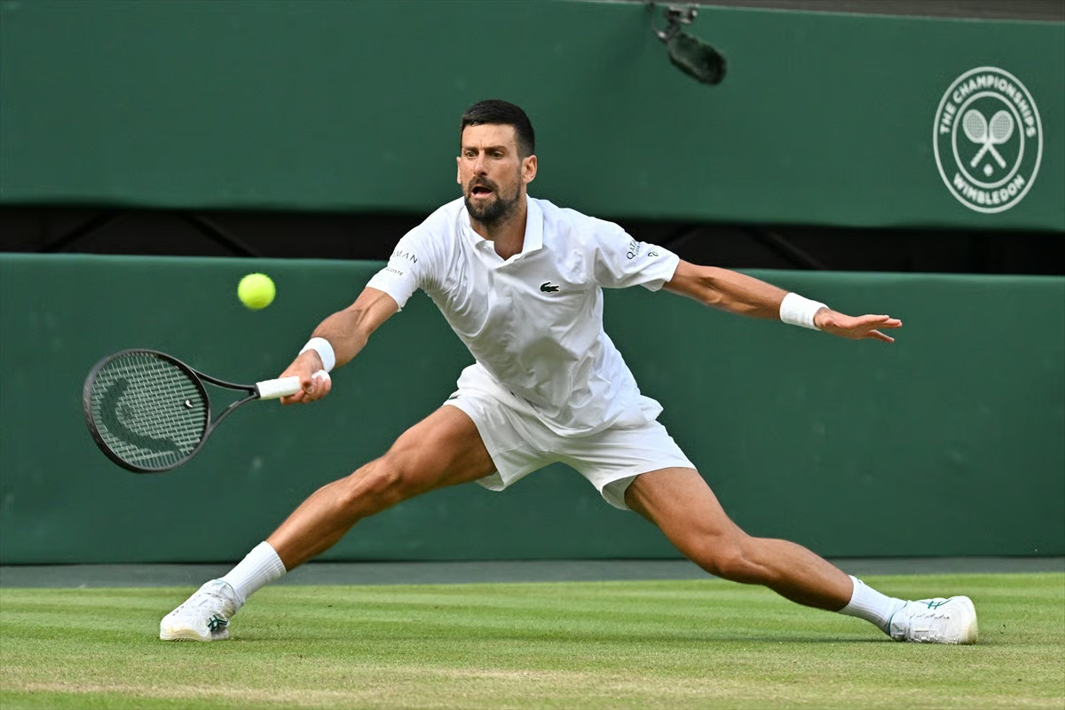 Sinner ve Djokovic karşı karşıya: Wimbledon'da yarı final