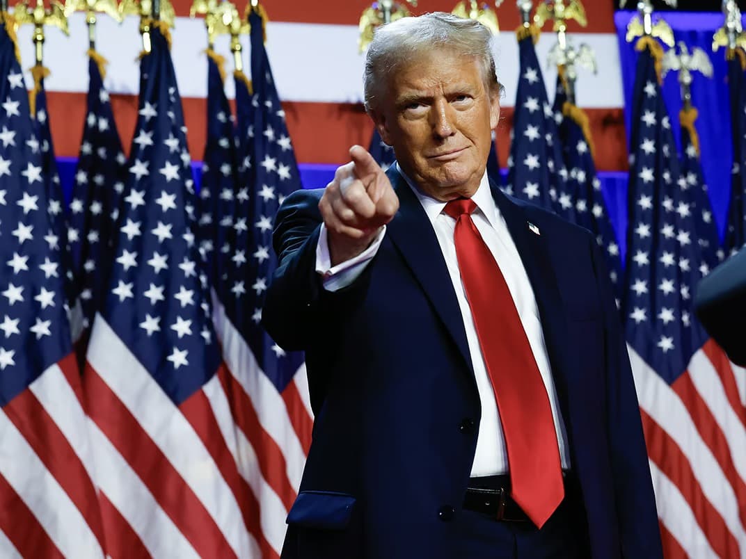Trump'tan Suudi Arabistan'a 100 milyar dolarlık silah paketi