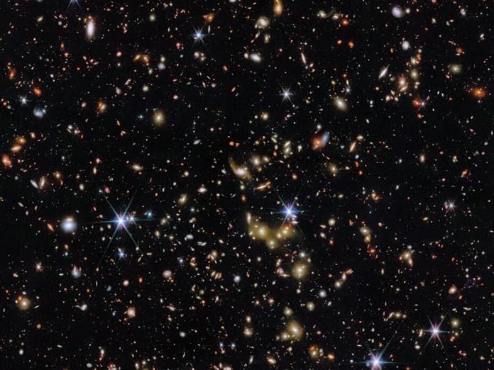 7 milyar yıldır değişmeyen galaksi bulundu