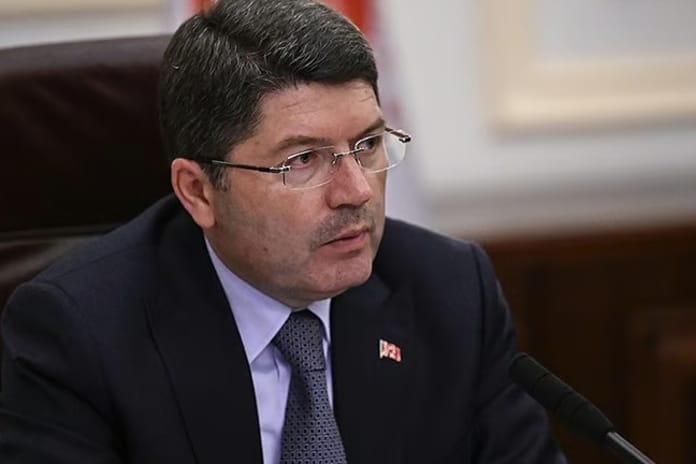 Adalet Bakanı Tunç'tan orman yangınlarına ilişkin açıklama: 33 ilde 97 şüpheli hakkında işlem yapıldı