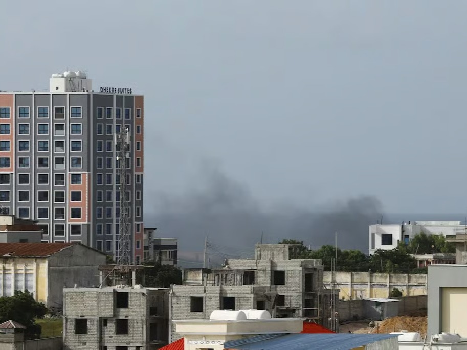 Ugandan Military Helicopter Crashes in Mogadishu