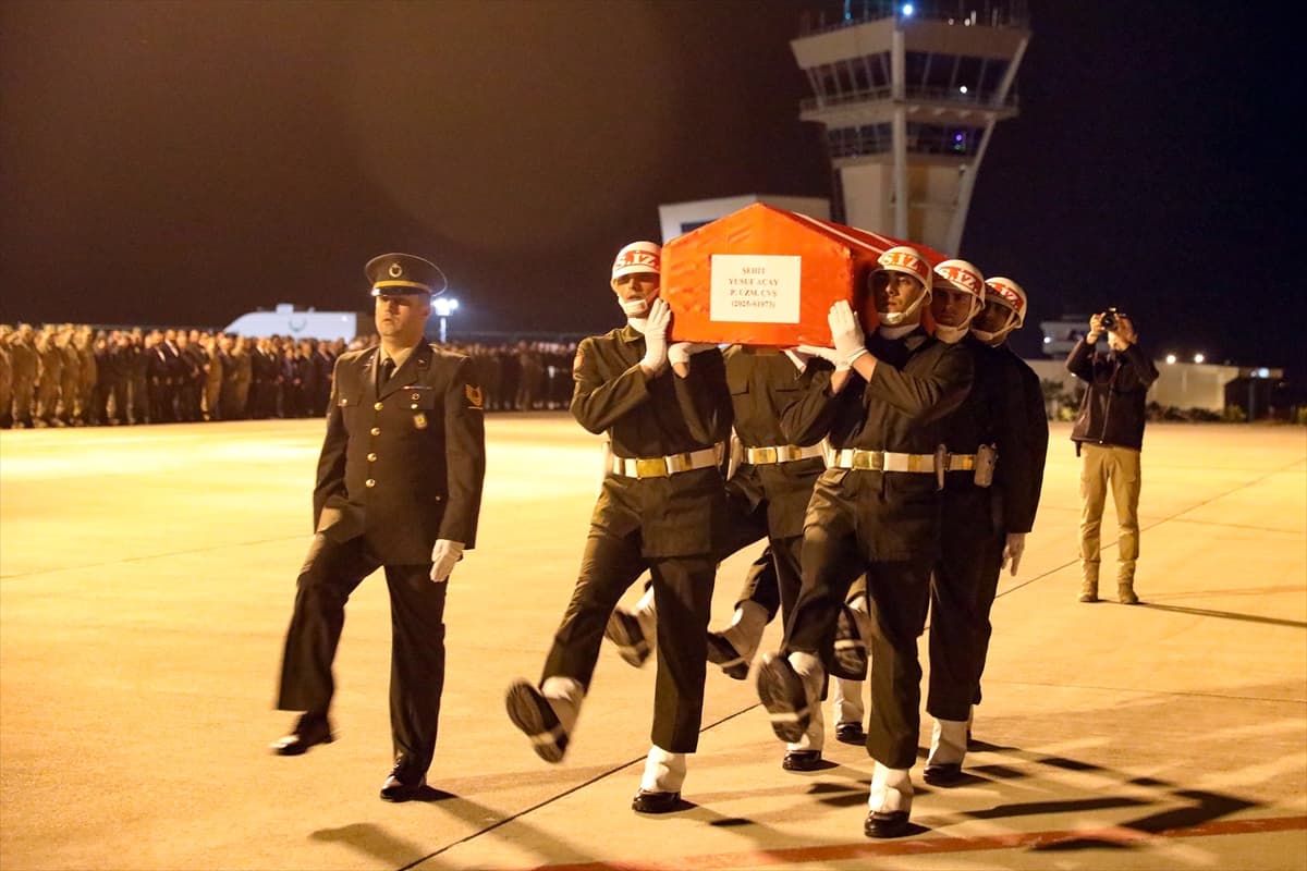 Ağrı'dan Hatay'a şehit ateşi düştü: Şehit Uzman Çavuş dualarla uğurlandı
