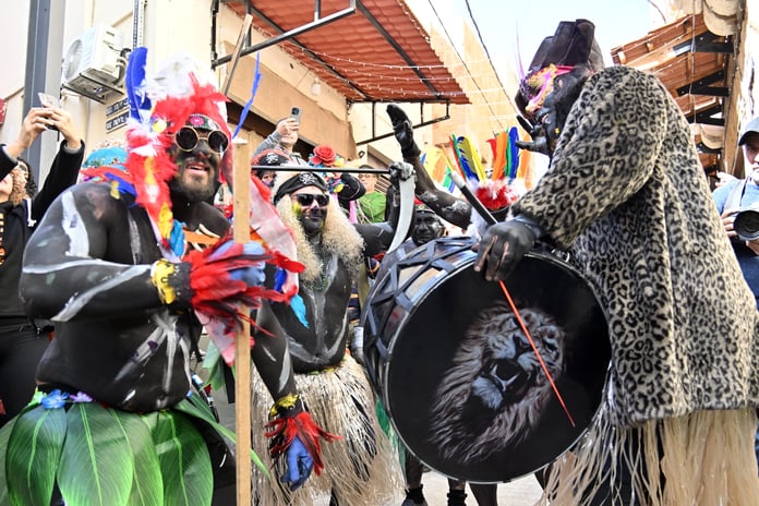 Buz gibi suya atlayış: Arınma ritüeli