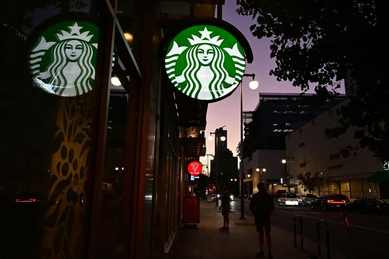 Starbucks Güney Kore’de kafe-ofis kuran müşterilere sınır koydu