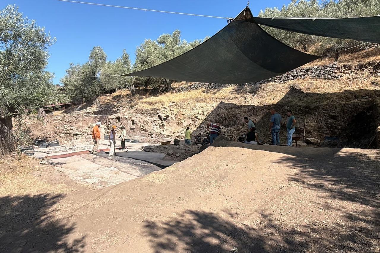 Antandros'daki 1600 yıllık kilise gün yüzüne çıkarılıyor