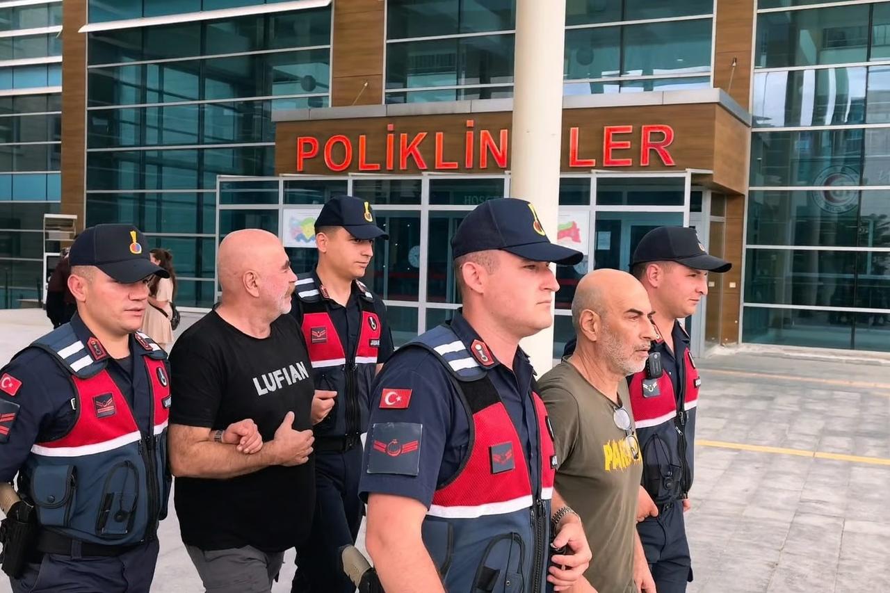 Uyuşturucu operasyonu: Yönetmen Ezel Akay ve kardeşi adliyeye sevk edildi 