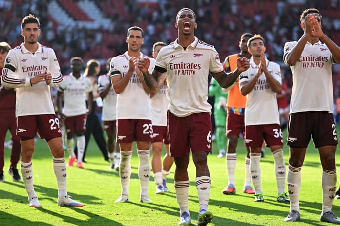 Arsenal, Premier Lig'e galibiyetle başladı: Altay Bayındır United kalesinde