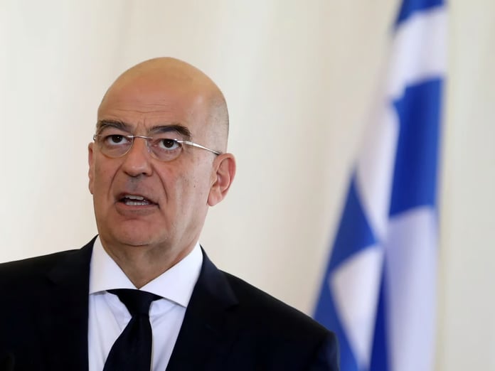 Yunanistan Savunma Bakanı Dendias: Türkiye merkezli bir ülke olmamalıyız