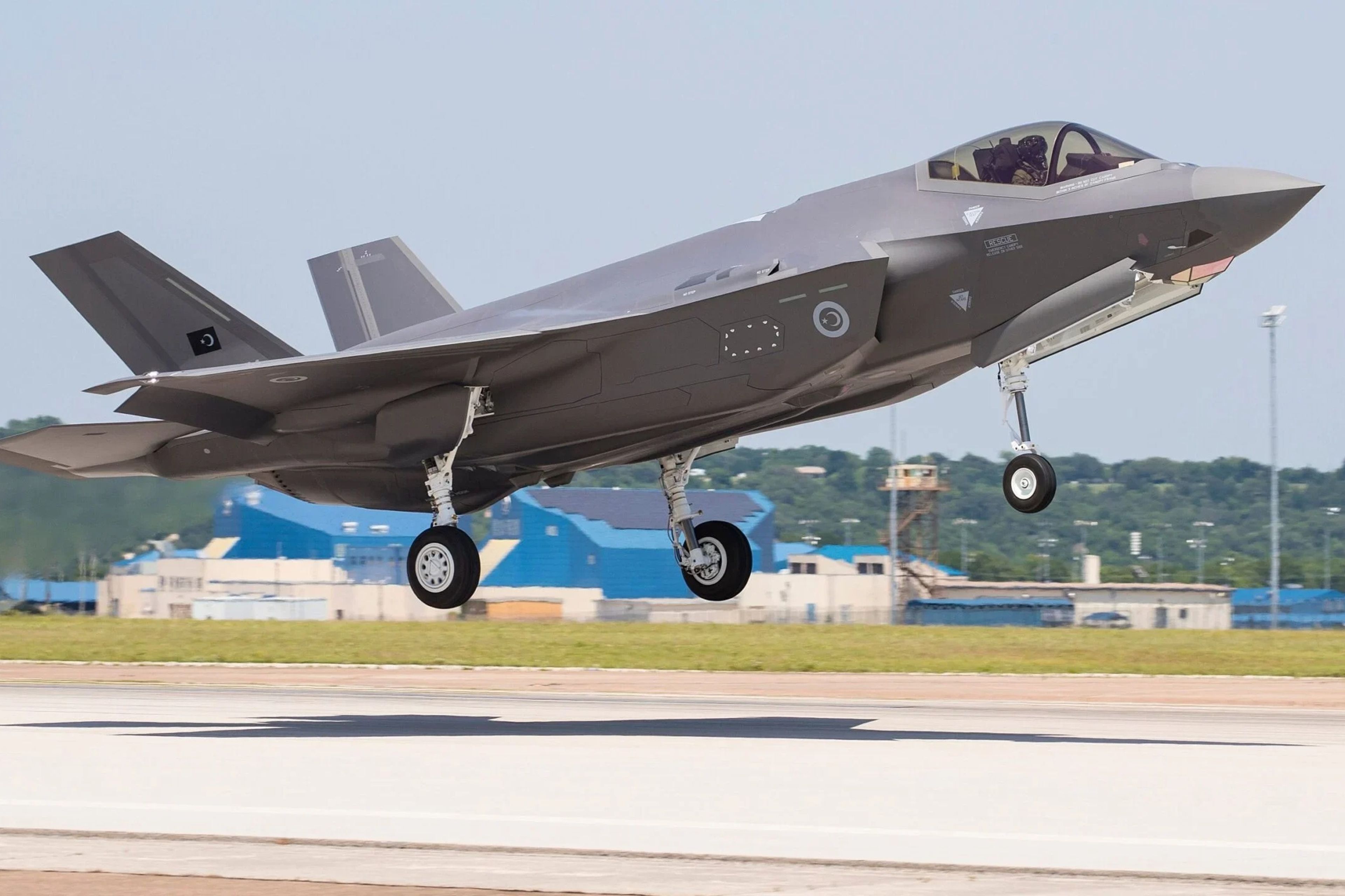 Erdoğan: F-35 konusunu Trump’la görüştük, Eurofighter için olumlu sinyaller var