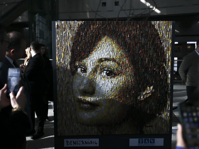 Unutulan valizler Deniz Sağdıç ile sanat eserine dönüşecek