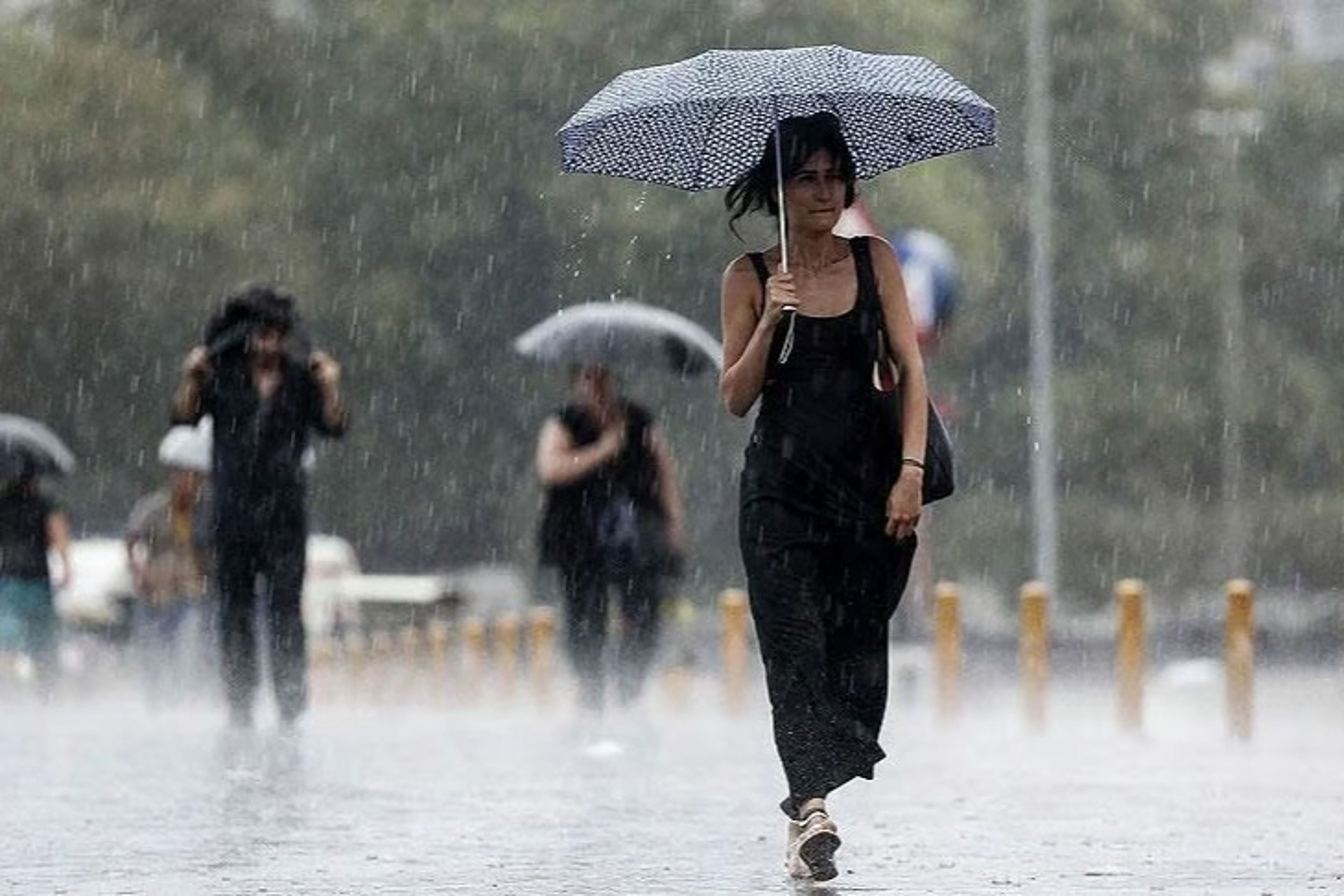 Kurban Bayramı planı yapanlar dikkat: O illere sağanak vuracak! Meteoroloji'den sarı kodlu uyarı
