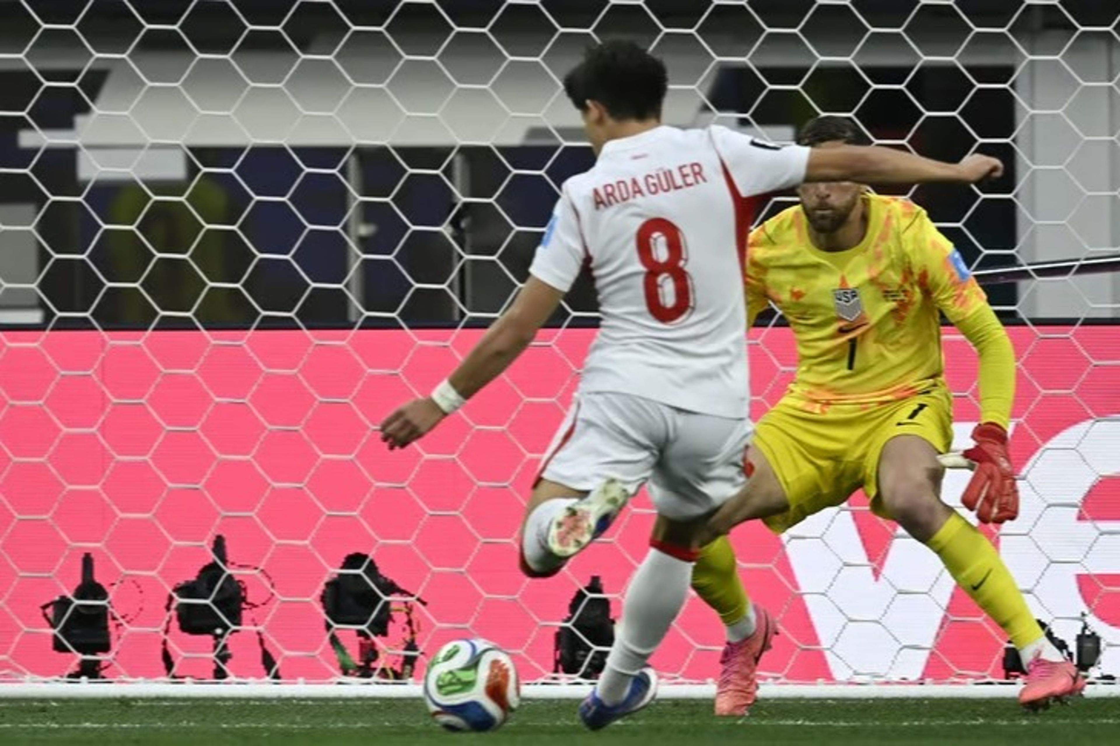 A Milli Futbol Takımı, Dünya Kupası'na galibiyetle veda etti