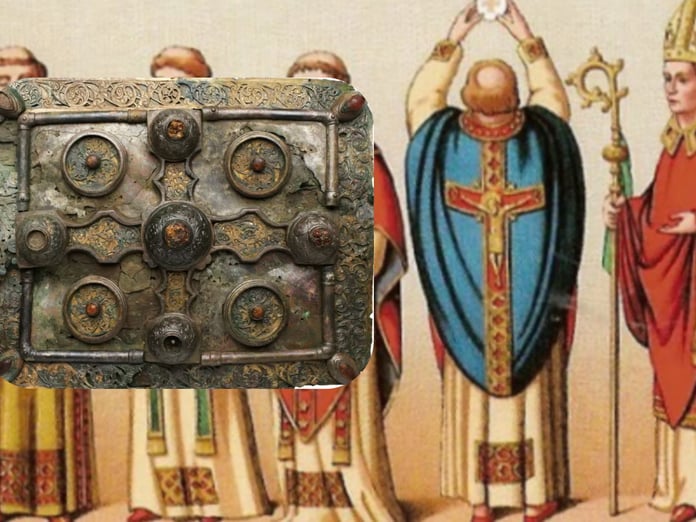 Rahiplerin 1000 yıllık el yazmaları ve gizli notları bulundu