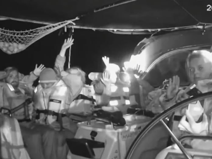 Küresel Sumud Filosu'na İsrail baskını! 22 gemi kaçırıldı, kafilede 31 Türk var