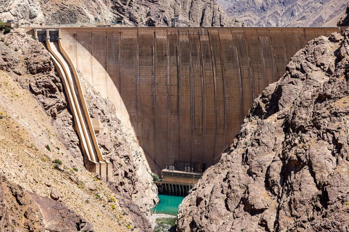 İran 50 yılın en şiddetli kuraklığına karşı Urmiye Gölü'nde bulut aşılama çalışması başlattı