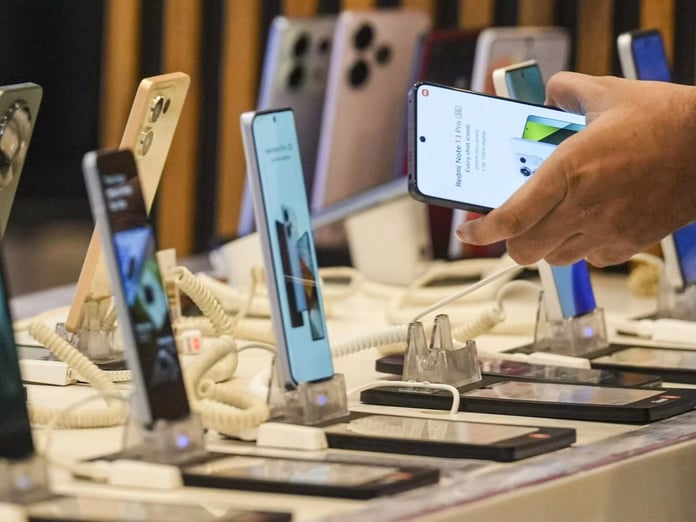 Akıllı telefonlarda taksit düzenlemesi geliyor