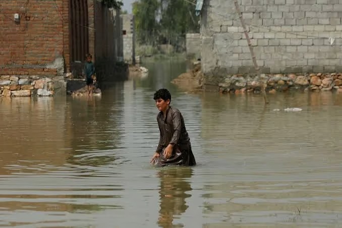 Pakistan'da muson felaketi: Ölü sayısı 72'ye yükseldi
