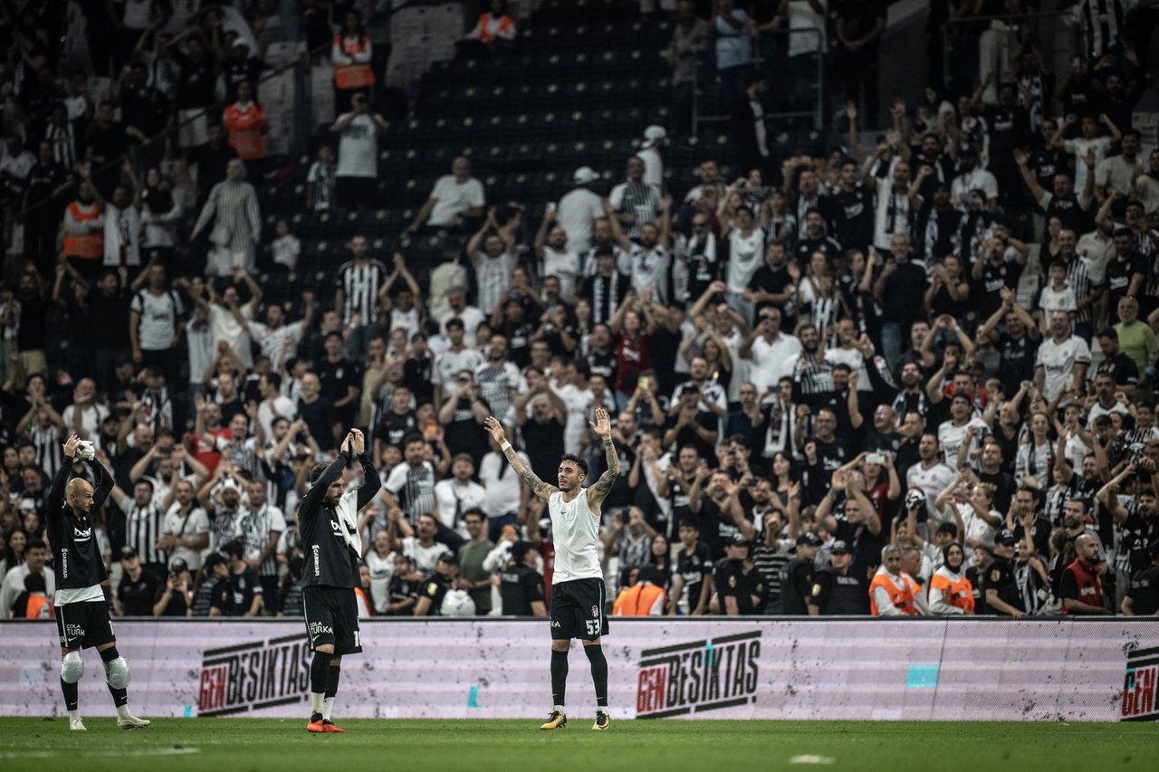 Beşiktaş taraftarı Marsilya maçı için kenetlendi