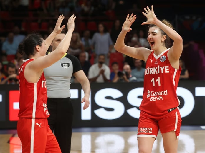 A Milli Kadın Basketbol Takımı, EuroBasket gruplarına damga vurdu: En çok ribaunt alan ve en iyi şut atan takım