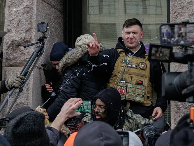 Minneapolis’te Kuran yakma provokasyonu