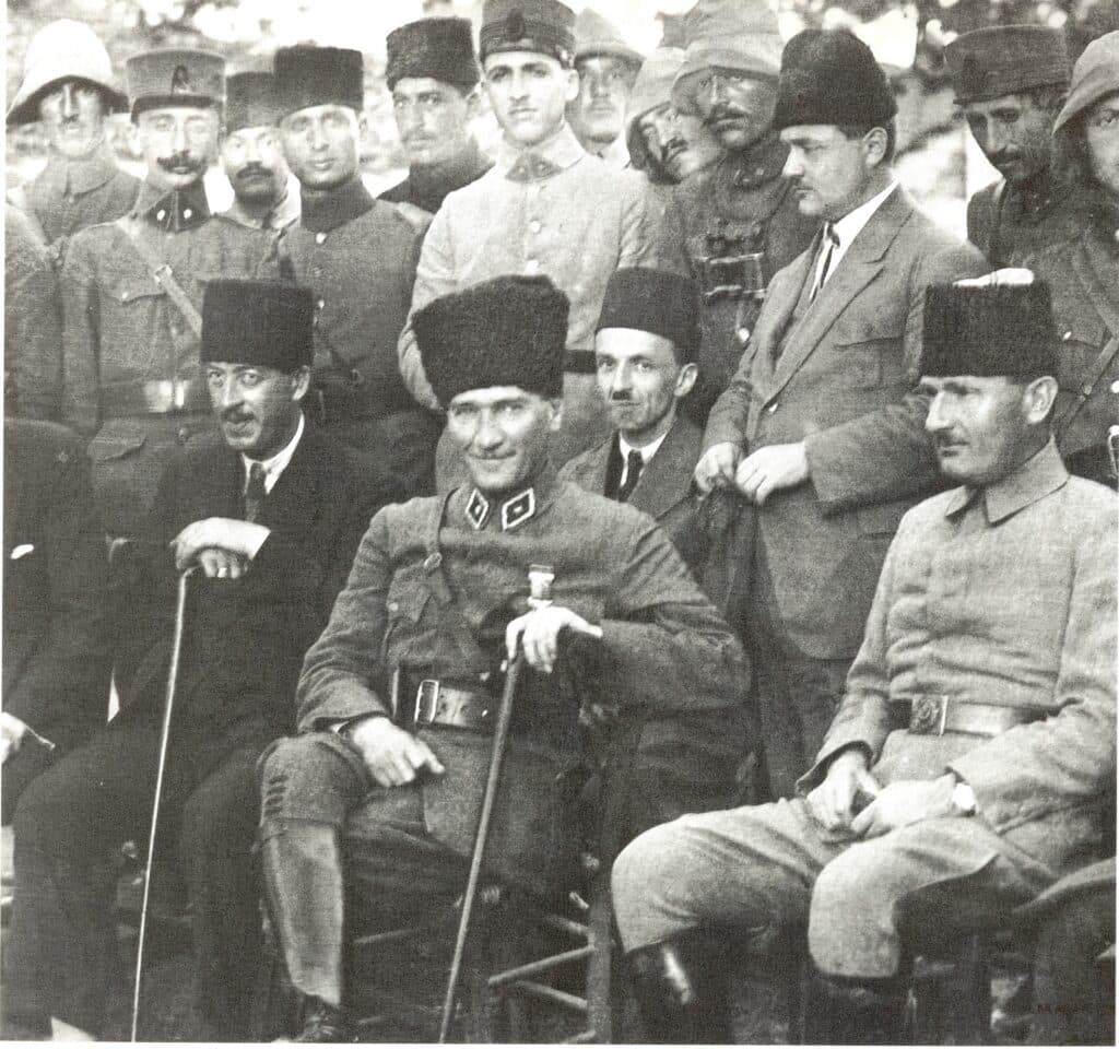 10 Kasım Atatürk fotoğrafları ve şiirleri