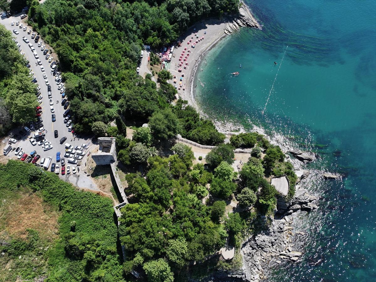Düzce'nin turizm kenti Akçakoca'ya "mavi bayrak" tekrar kazandırıldı