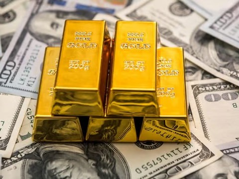 Küresel güçler doları bitirmek için altın alıyor