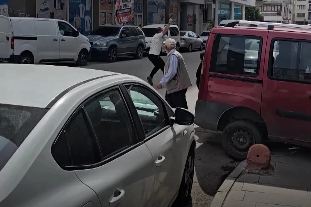 Babasını darbeden şüpheliye silahlı misilleme