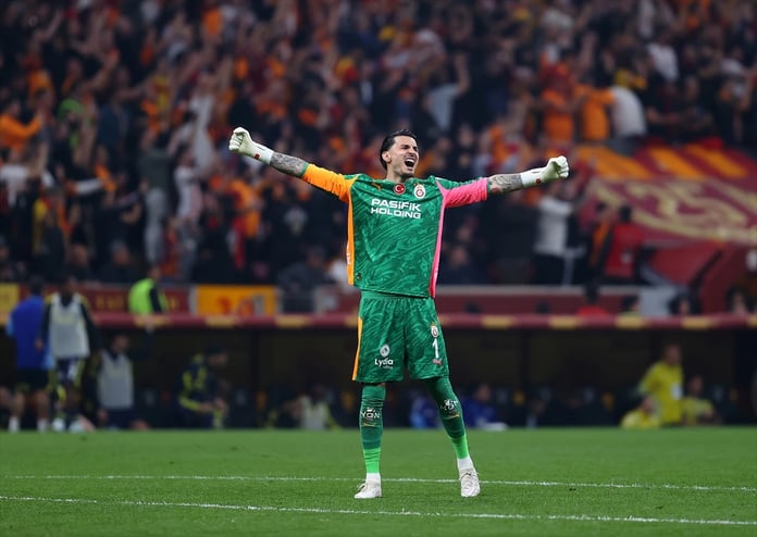 Uğurcan Çakır, Samsunspor maçında cezalı