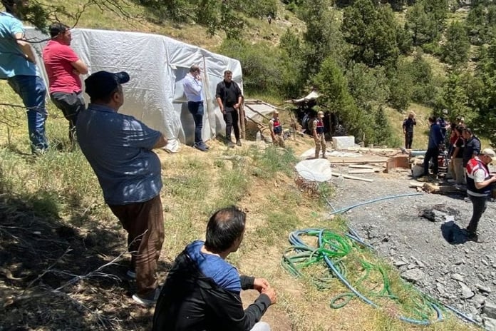 Oltu'da maden ocağı çöktü: 3 işçi hayatını kaybetti