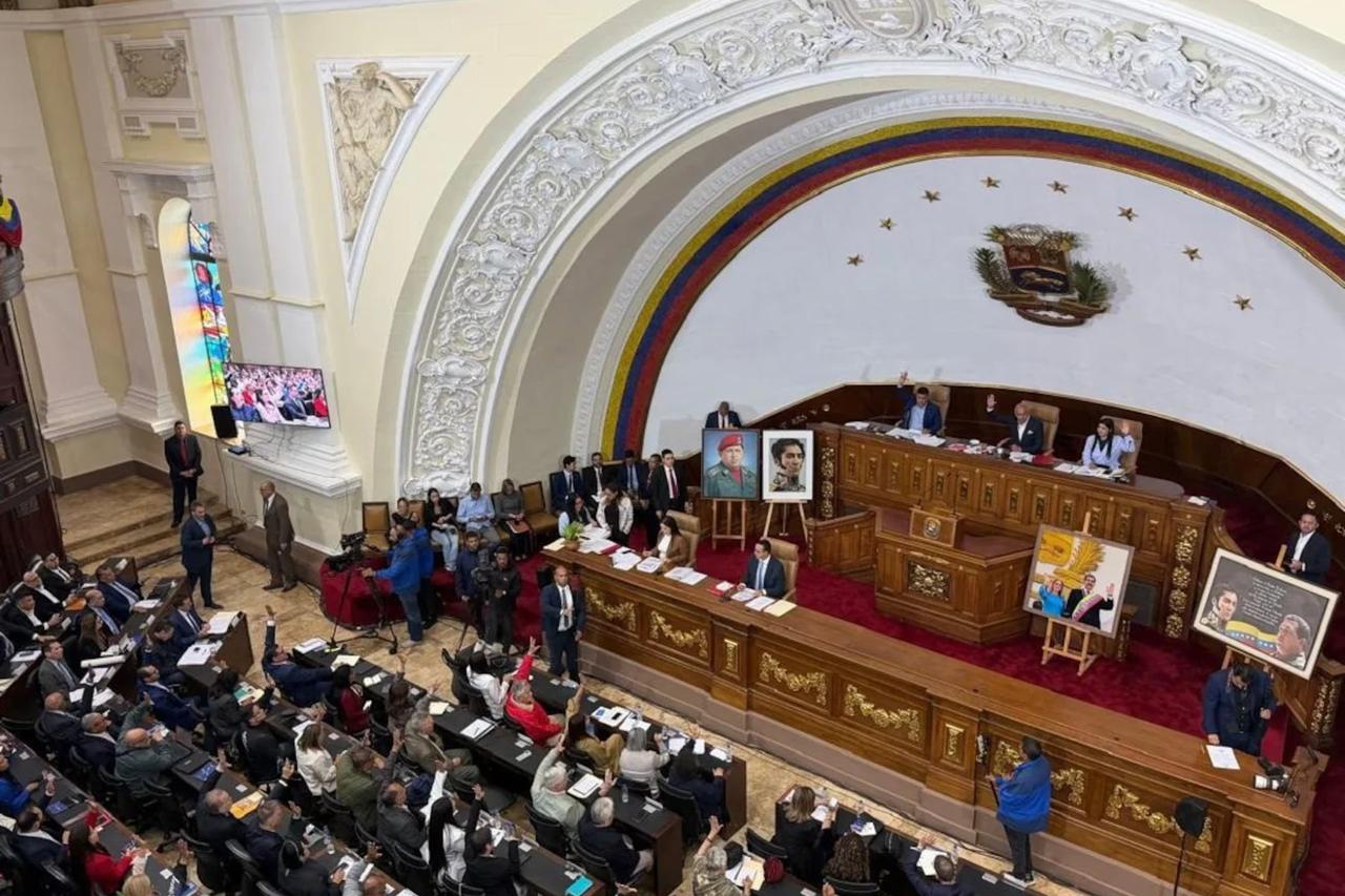 Venezuela meclisi siyasi tutuklular için af yasasını onayladı