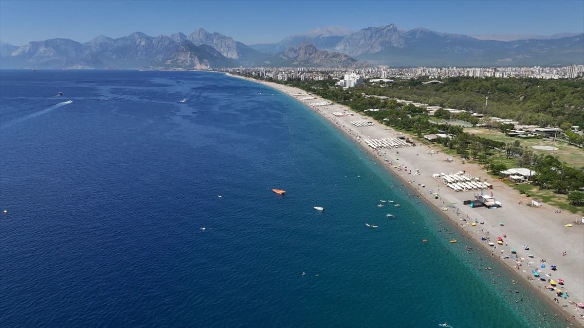 Antalya'da termometreler alev aldı