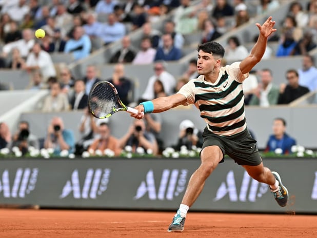 Roland Garros'ta favoriler adım adım ilerliyor: Swiatek ve Alcaraz 4. tura yükseldi