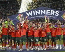 Portekiz, İspanya'yı penaltılarla geçerek UEFA Uluslar Ligi şampiyonu oldu