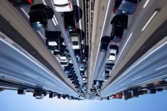 Türkiye'den bir ilk: "Gerçek Ötesi" yapay zekâ filmi