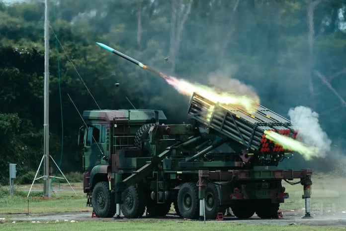 Tayvan, HIMARS roket sistemi ile sahil savunmasını güçlendiriyor