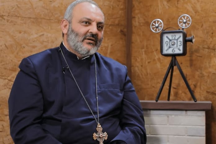 Ermenistan'da darbe girişimi: Başpiskopos tutuklandı