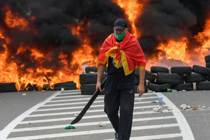 Karadağ'da Türk vatandaşlarına saldırı engellendi