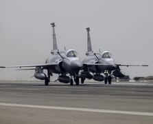 Pakistan Irak’ın JF-17 savaş uçaklarına yoğun ilgi gösterdiğini açıkladı