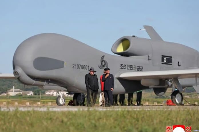 Kuzey Kore, Kumson taktik İHA’larını Kim Jong Un’un gözetiminde test etti