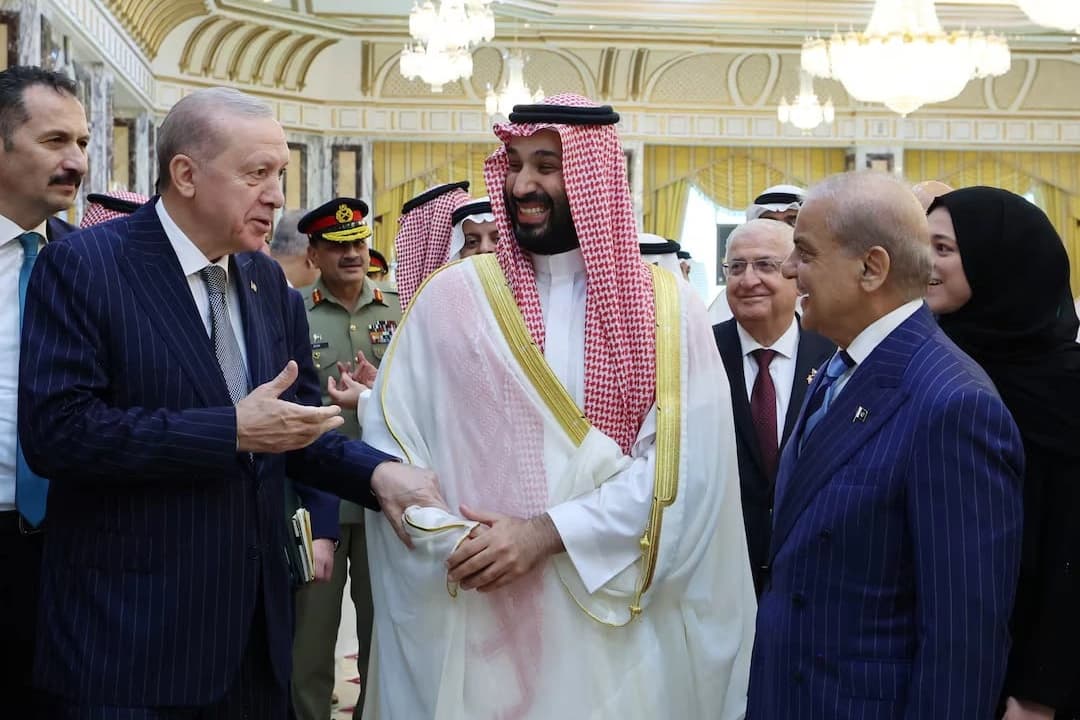 Şahbaz Şerif'ten Türkiye ve Suudi Arabistan'a teşekkür