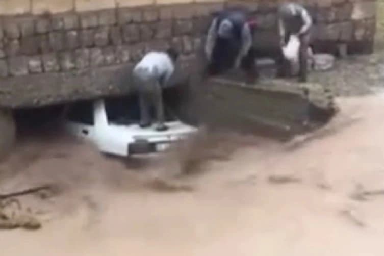 Nevşehir'de selde can pazarı: Köylüler 3 kişiyi son anda kurtardı