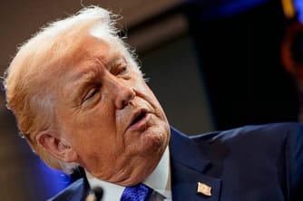 Trump Faces Iraq-Style Risks in Iran