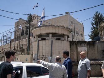 Armed Israeli Settlers Block and Intimidate US Congressman