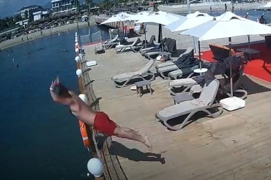 Yasak tabelasına rağmen atladı