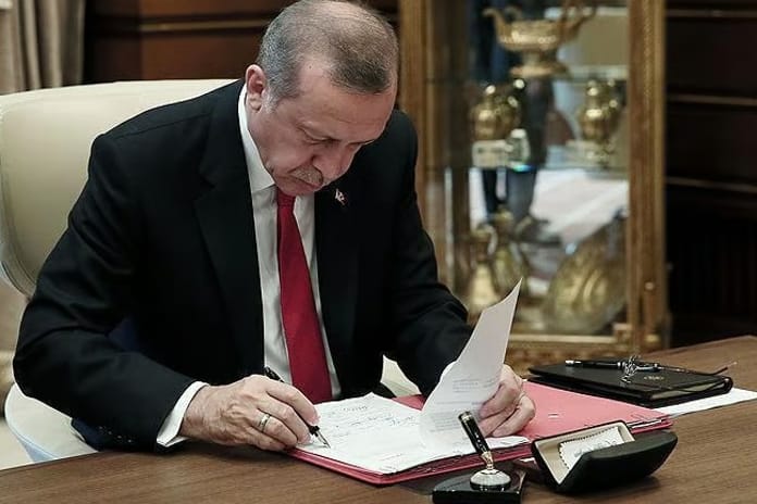Cumhurbaşkanı Erdoğan imzaladı: Kritik görevlere yeni atamalar!