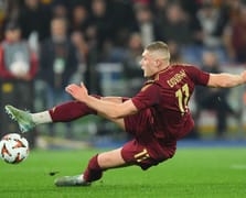 Artem Dovbyk kimdir? Adı Fenerbahçe'yle anılan Artem Dovbyk kaç yaşında, nereli, hangi takımda oynuyor?