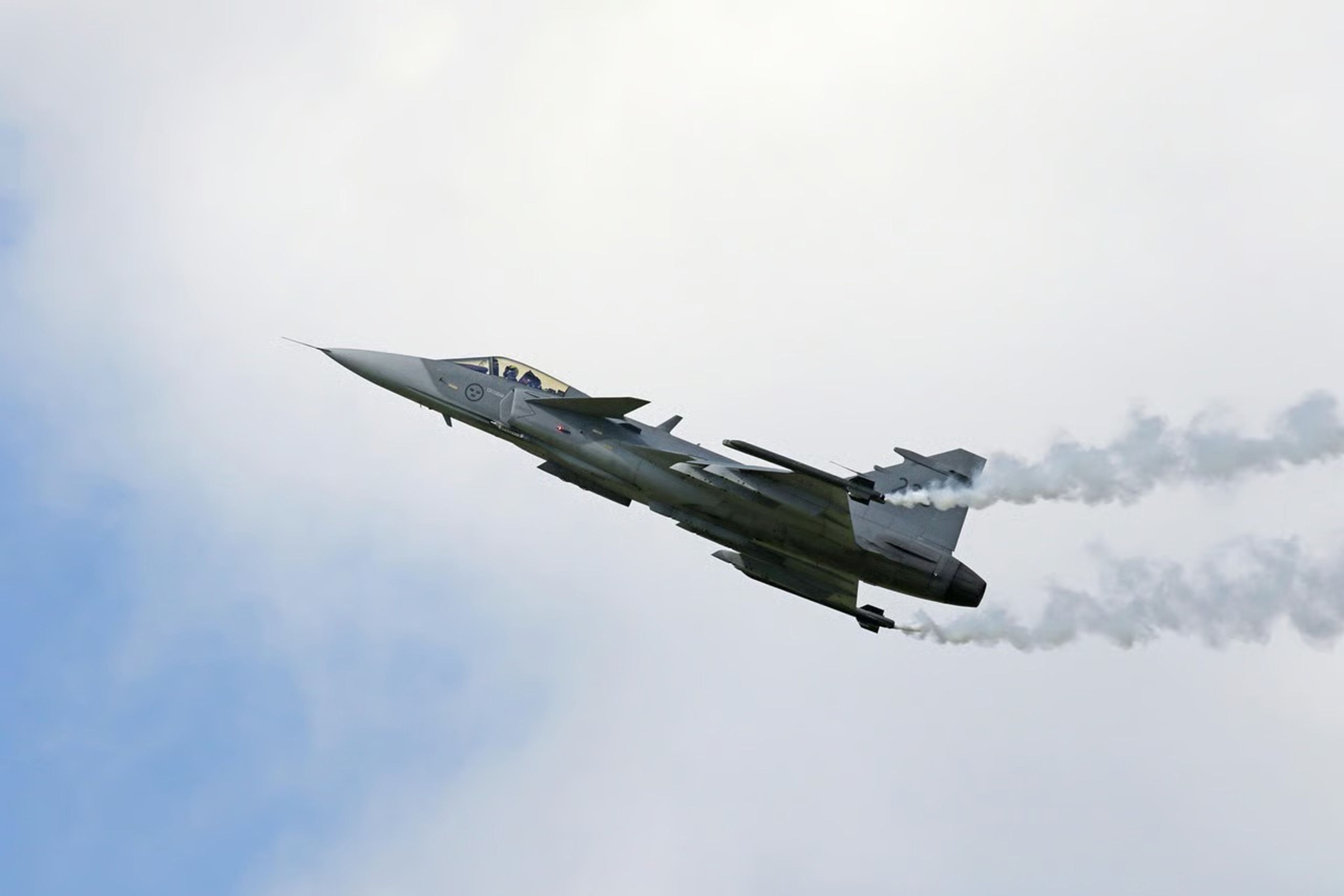 Ukrayna’ya Gripen savaş uçakları geliyor
