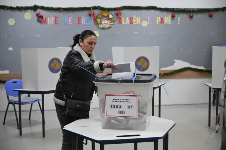 Kosova Parlamentosu Cumhurbaşkanı seçemedi: Ülke erken seçime gidiyor