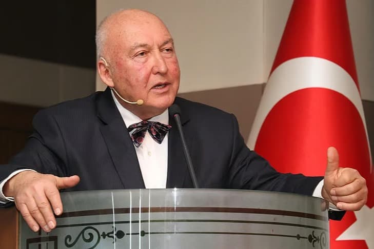 "Kalp krizi geçirirken beni evde tek başıma bıraktı" diyerek mahkemeye koştu: Deprem uzmanı Ahmet Ercan'ın 24 yıllık evliliği bitiyor!